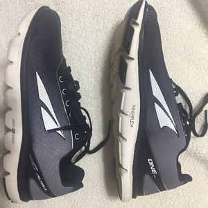 Altra size9